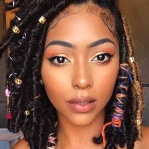 Meet your Posher, Paris